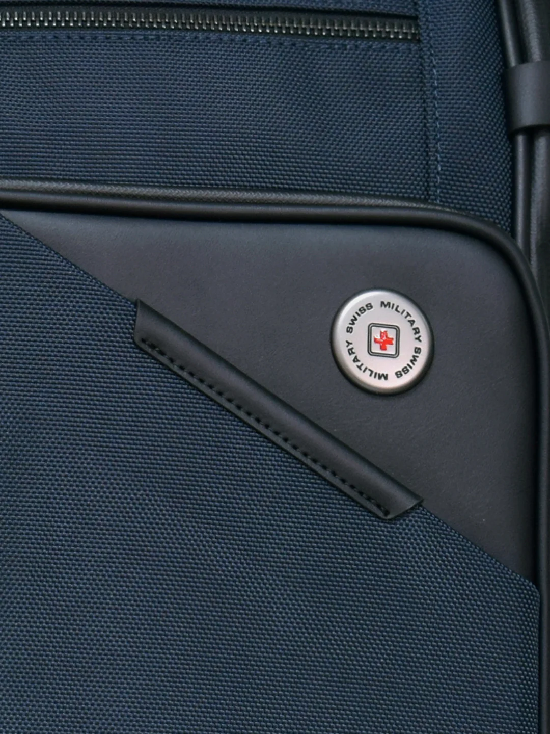 Aspen 15.4 Inch Laptop Backpack with Type-C Port 16L | LBP138 - Image 13