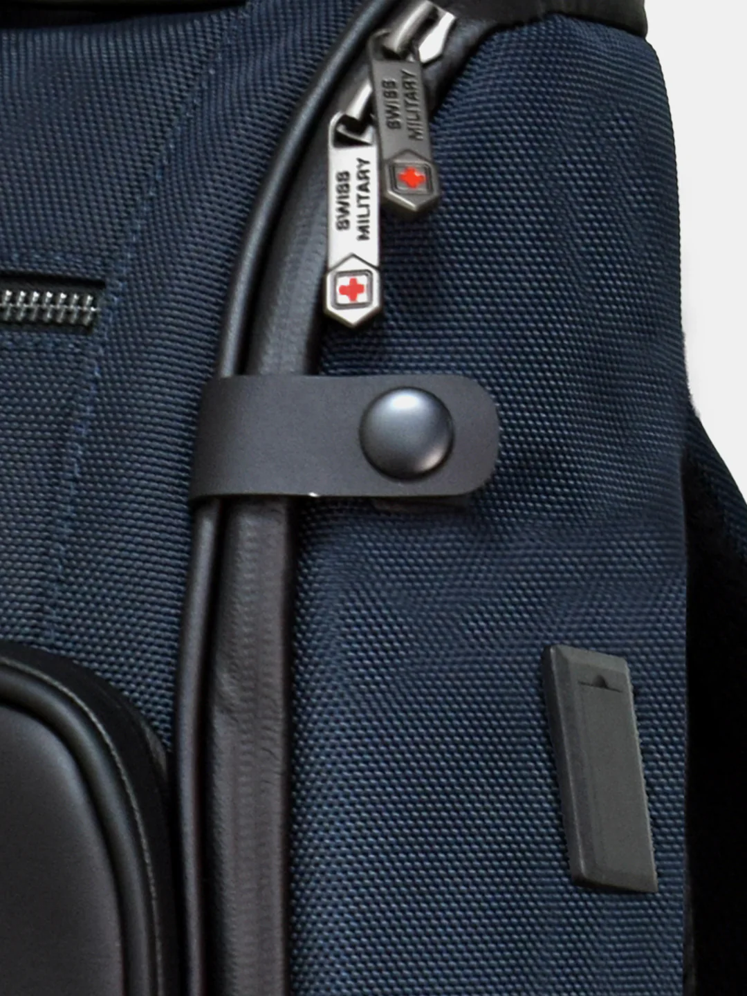 Aspen 15.4 Inch Laptop Backpack with Type-C Port 16L | LBP138 - Image 17
