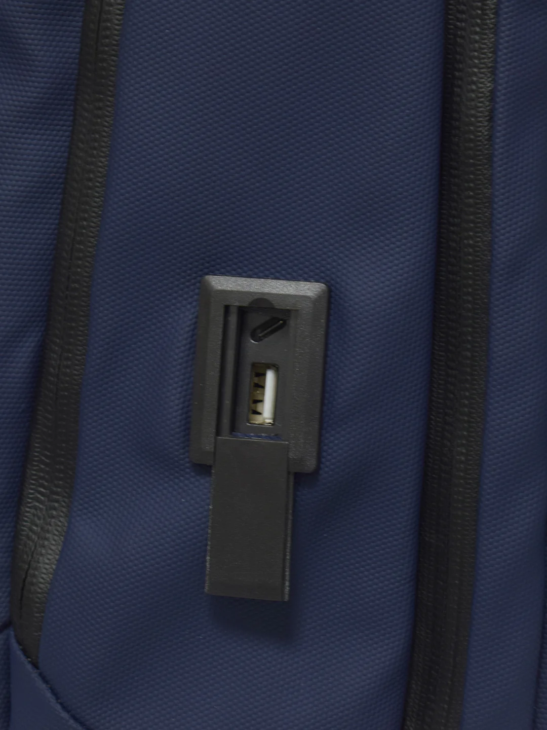 Fortis 15.6 Inch Laptop Backpack 180° Openable Section 19L | LBP158 - Image 7