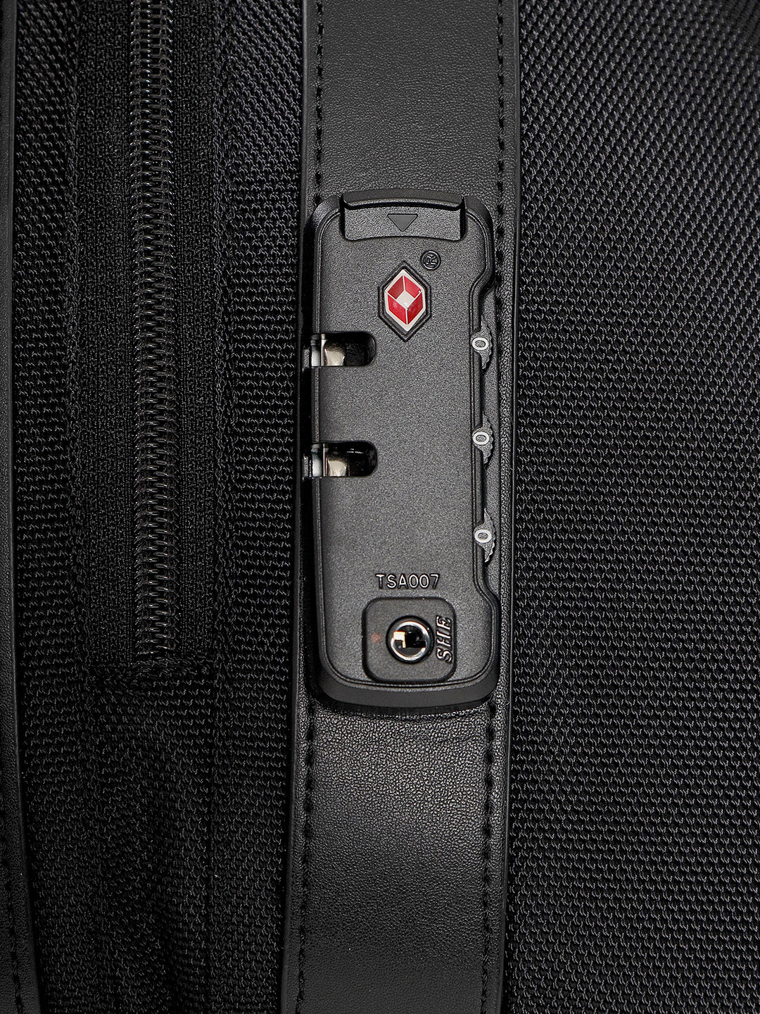 Gallium Expandable Duffle Bag with Shoe Compartment, 61L | DB31 - Image 23