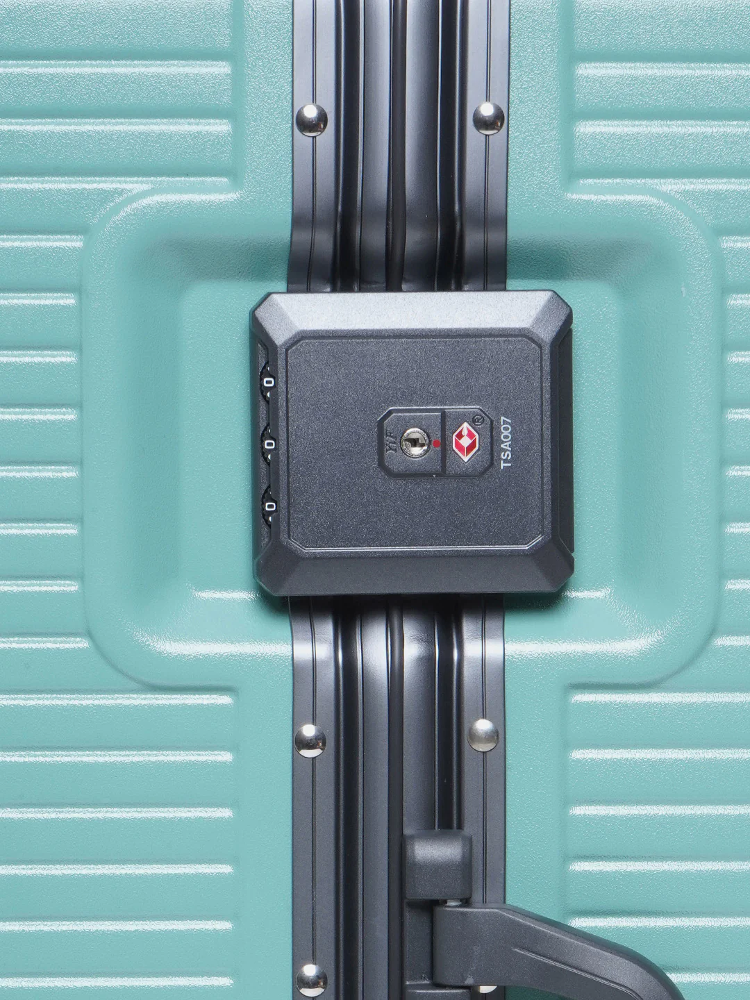 Kinetic Hard top Trolley Luggage Set | HTL140,141 - Image 24