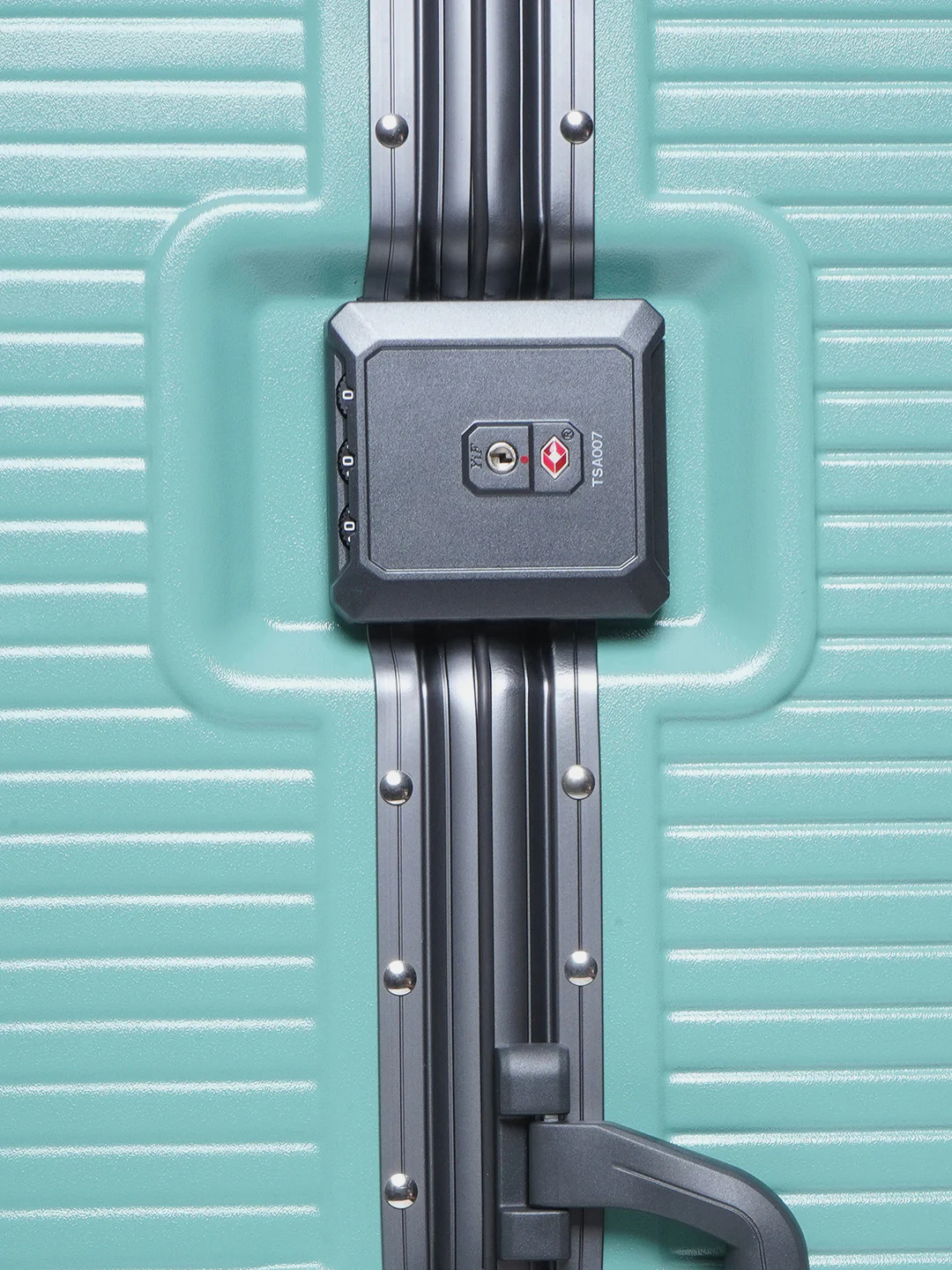 Kinetic Hard top Trolley Luggage Suitcase - Image 69