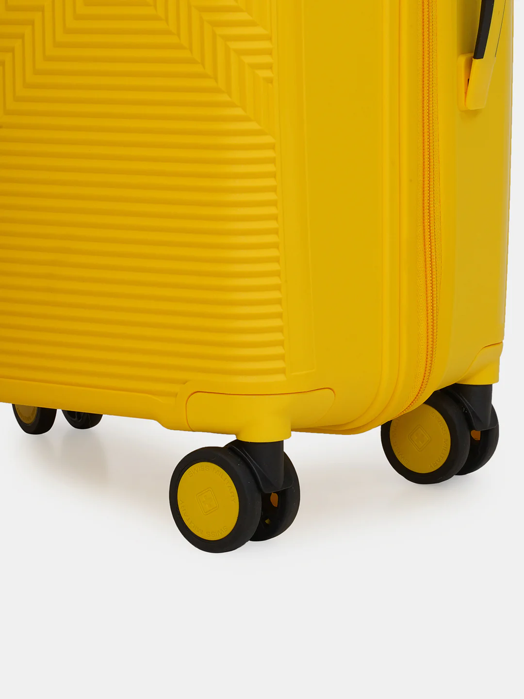 Maze Hard Top Trolley With TSA Lock, 360° Wheels - Image 102