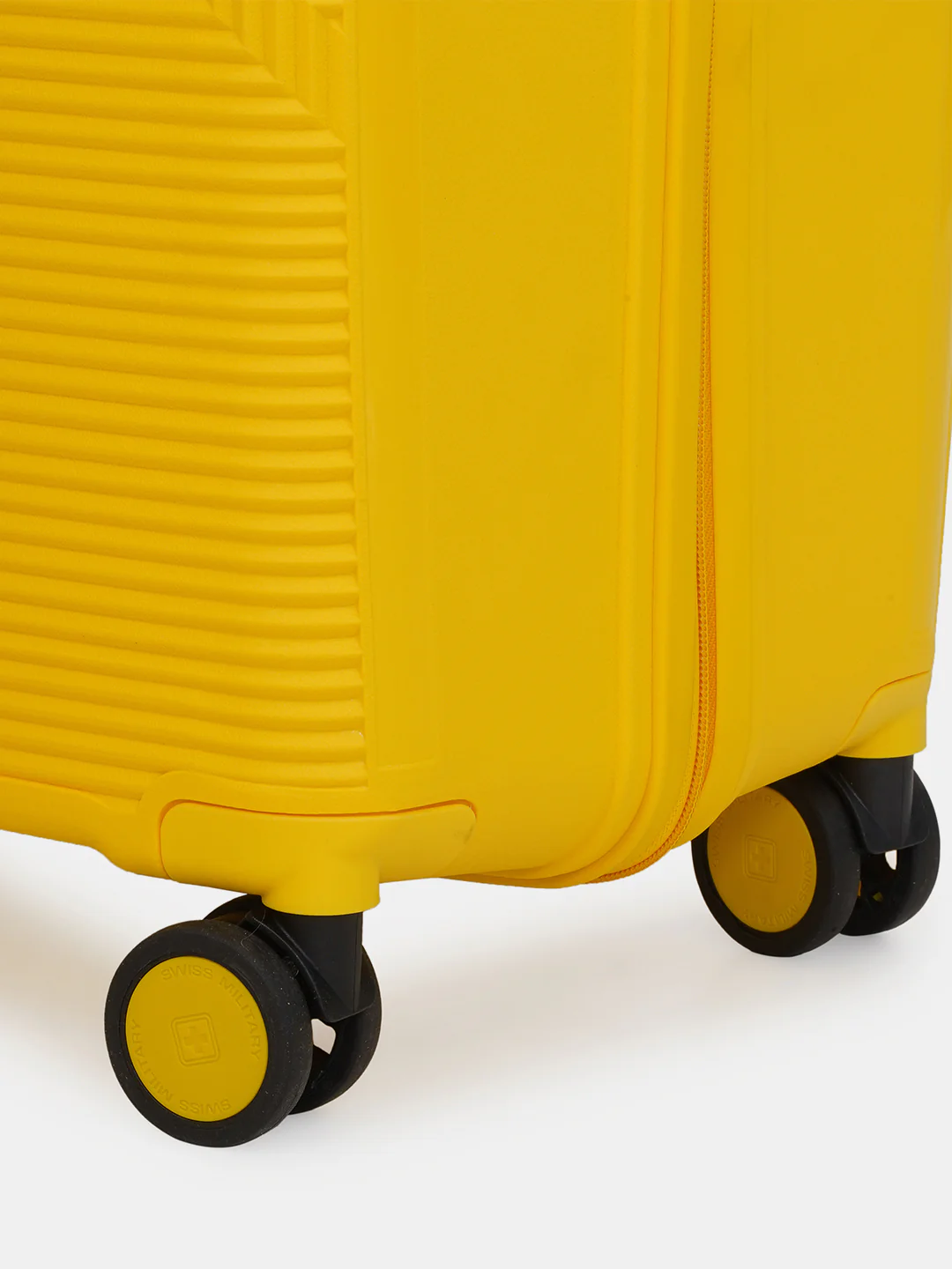 Maze Hard Top Trolley With TSA Lock, 360° Wheels - Image 115