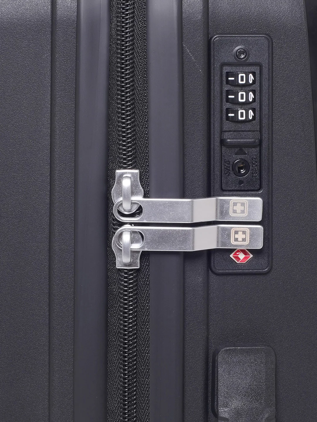 Maze Hard Top Trolley With TSA Lock, 360° Wheels - Image 24