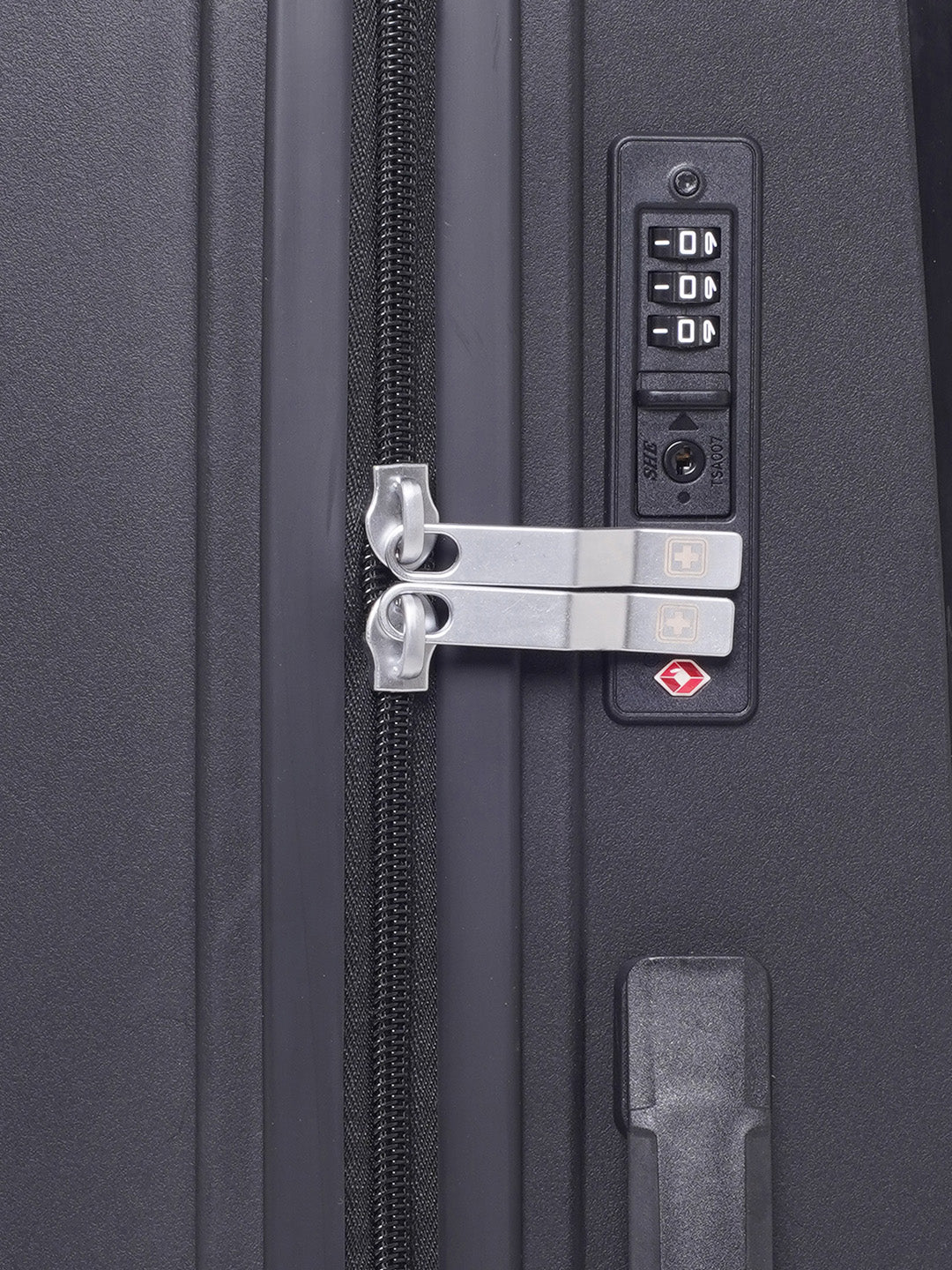 Maze Hard Top Trolley With TSA Lock, 360° Wheels - Image 34
