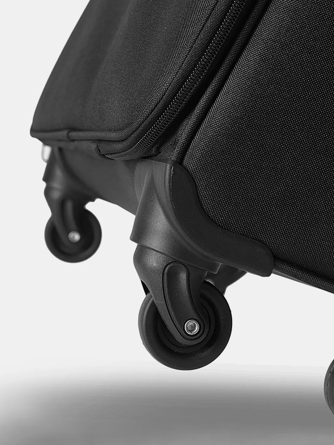 Trooper 15.6" Laptop Overnighter Luggage Trolley 48L - Image 4
